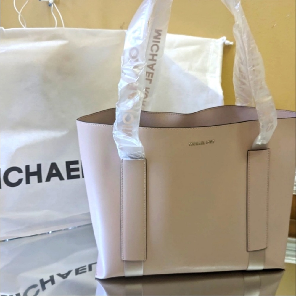 Michael Kors Pink Tote Bag - Picture 2 of 8